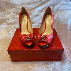 Beautiful Guess pumps